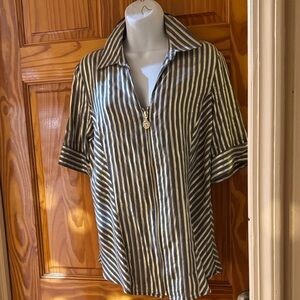 Anne Klein Gray & White Striped Short-Sleeve Zip-Front Top